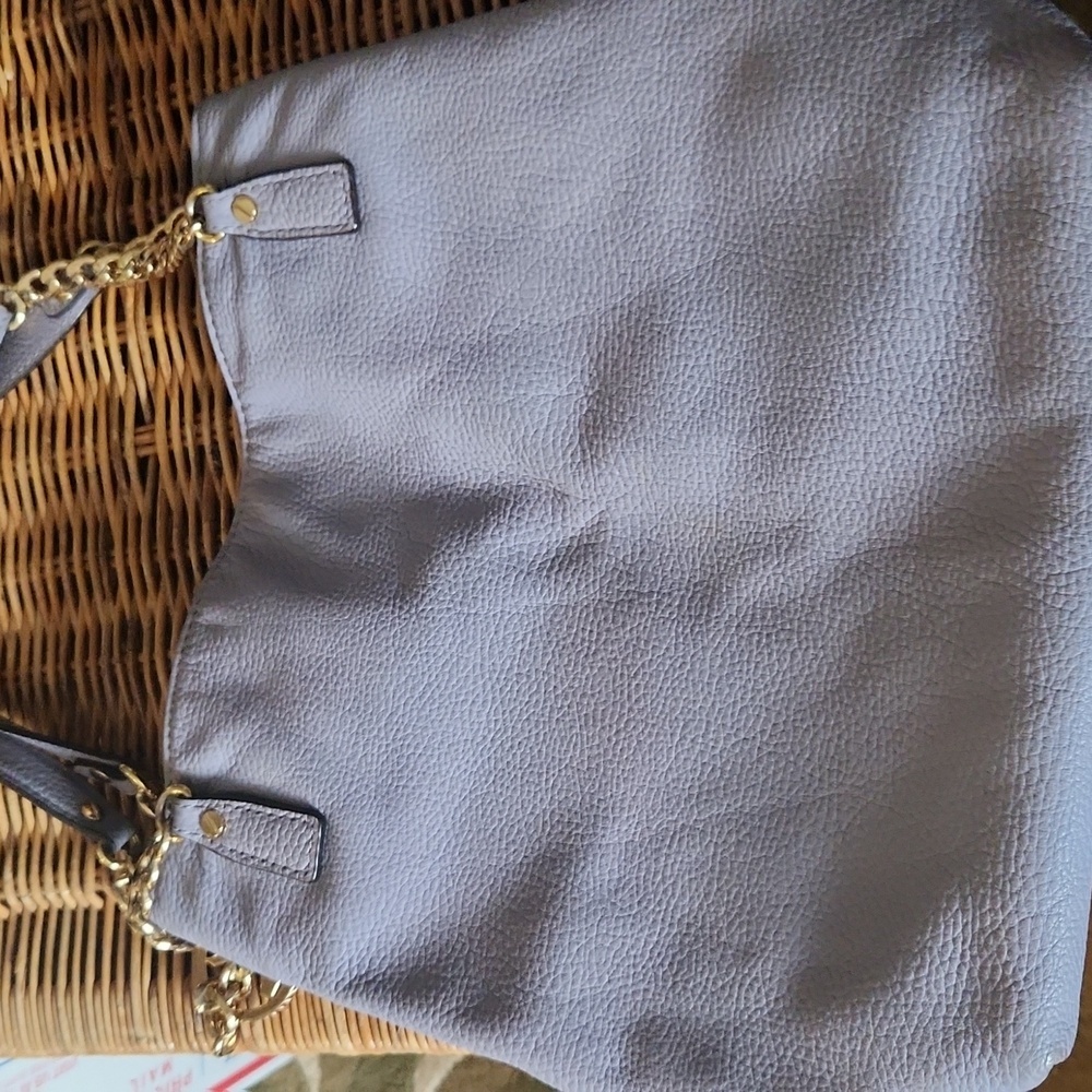 Michael Kors lavender shoulder bag - Picture 4 of 10